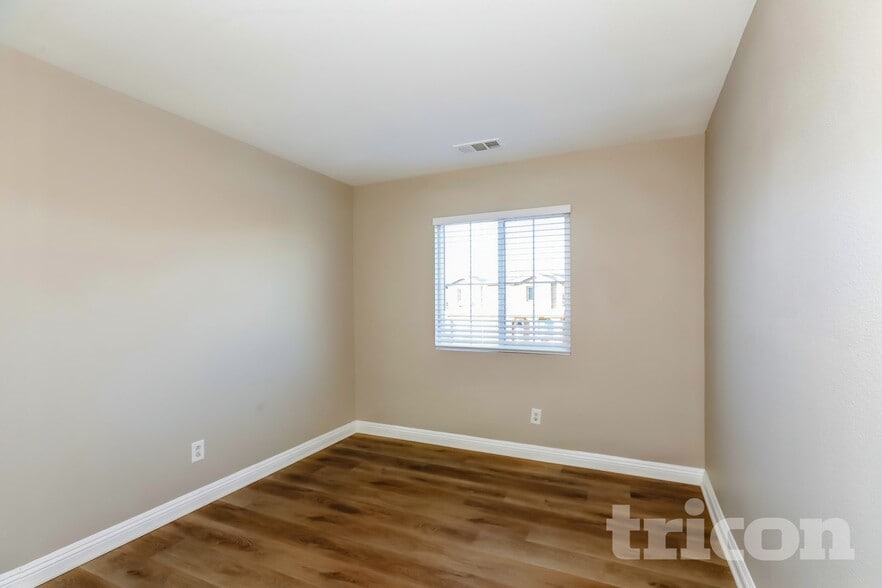 Building Photo - 13741 Starshine Dr