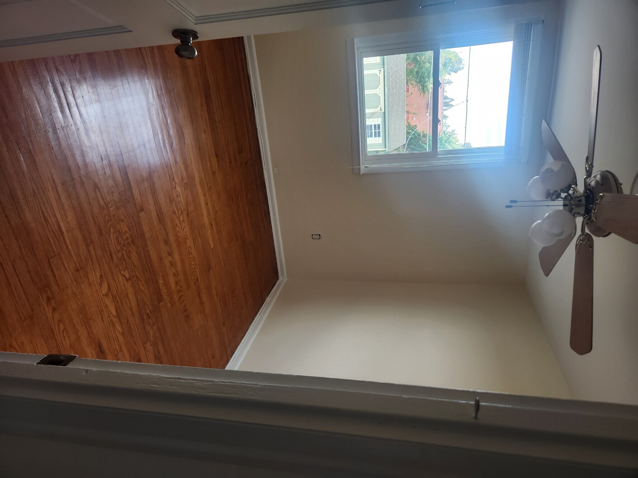 For some reason it's rotated 90 degrees - 1855 Beyer Ave