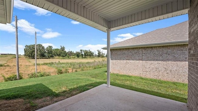 Building Photo - 502 NW 62nd Ave