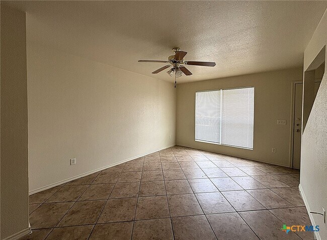 Building Photo - 4100 Pilgram Dr