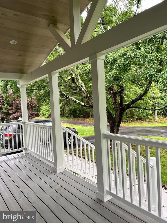 Building Photo - 34 Hornets Nest Ln