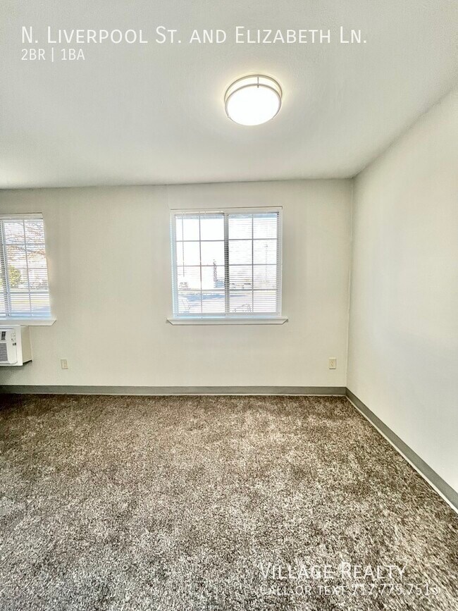 Building Photo - 75 N Liverpool St