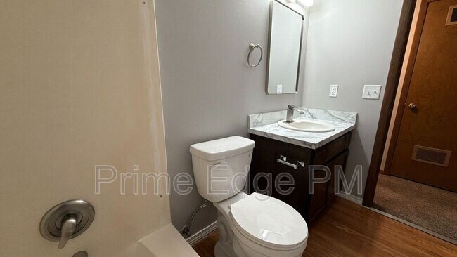 Building Photo - 4520 Calvert St