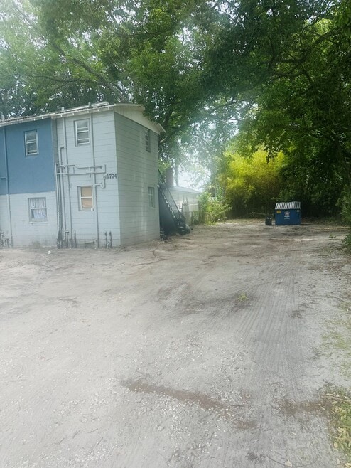 Building Photo - 1776 Spires Ave