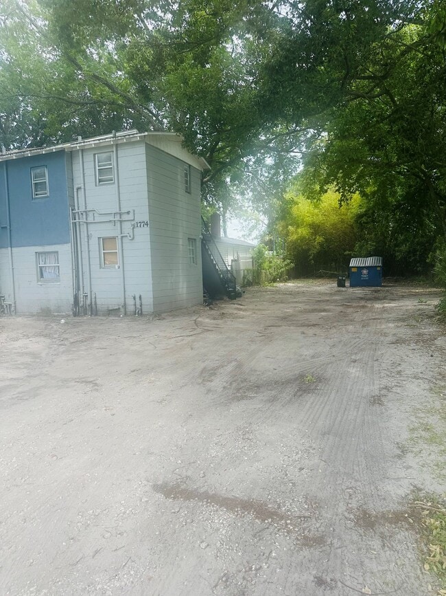 Building Photo - 1776 Spires Ave