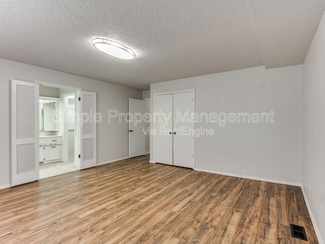 Building Photo - 5713 NW 114th St