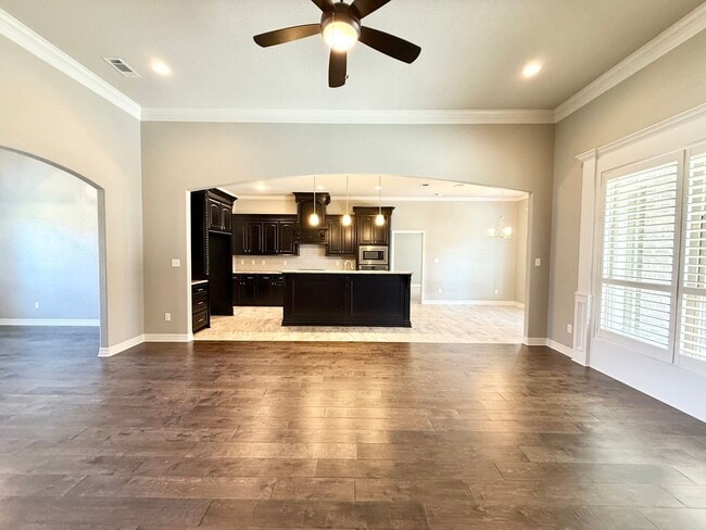 Building Photo - 7332 Kingsport Ln