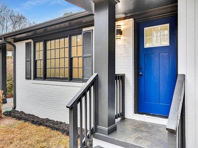 Building Photo - 1253 Dunwoody Ln NE