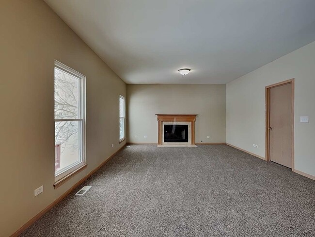 Building Photo - 322 Clarewood Cir