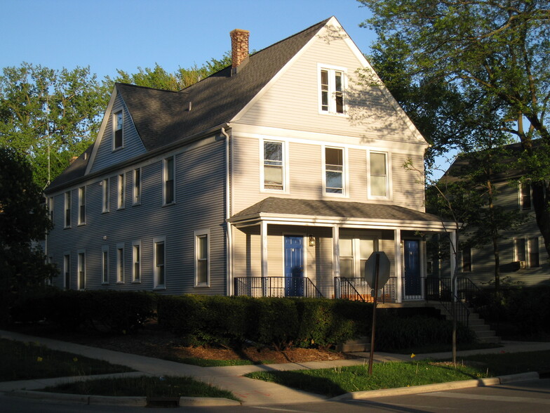 Building Photo - 2047 Asbury Ave