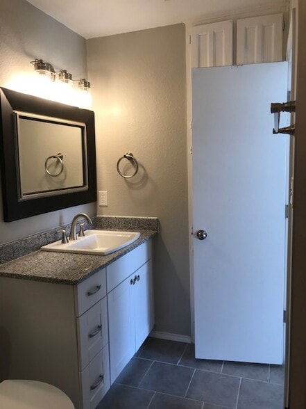Master Bath - 575 Cherry Ln