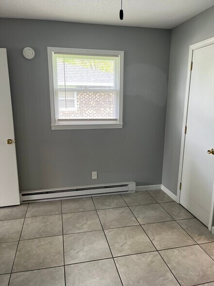 Bedroom - 121 Porter St