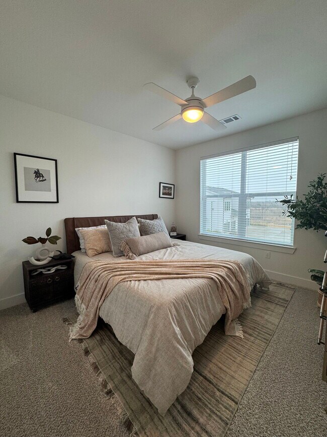 Building Photo - 3701 Raven Trl