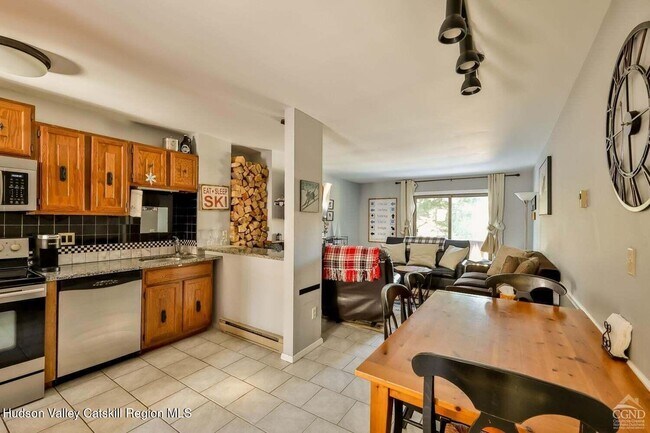 Building Photo - 76 Hunter Dr