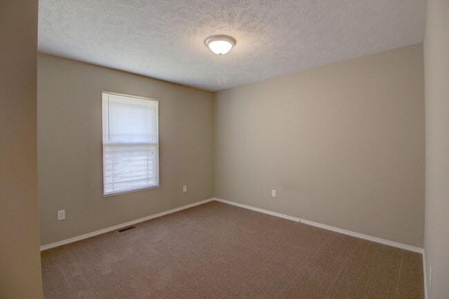 Building Photo - 3 Bedroom, 2 Bathroom in Nixa!