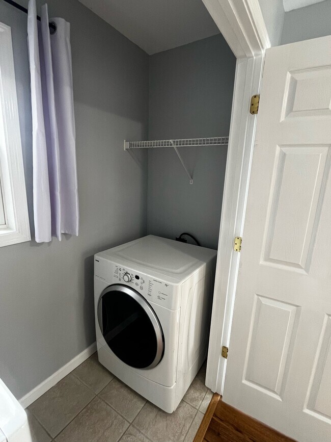 Building Photo - 2520 Friedland Pl