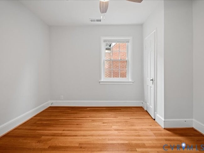 Building Photo - 4416 Bromley Ln