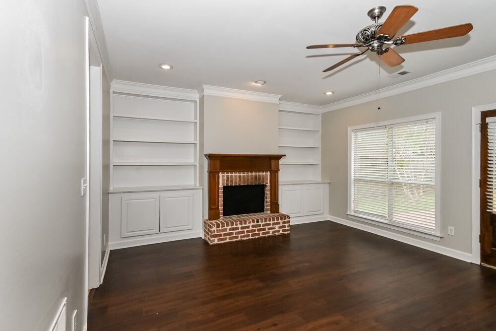 Building Photo - 2644 Graystone Dr