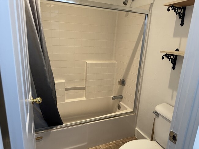 Building Photo - 3171 Horse Thief Dr