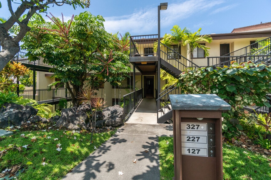 Building Photo - 78-6920 Alii Dr