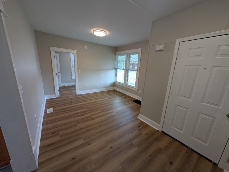 Building Photo - 1825 Patterson Ave SW