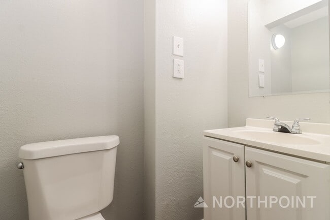 Building Photo - 3 BR/1.5BA | Newly Renovated Single Family Home |  Tropical Landscaping | In St Peterburg!