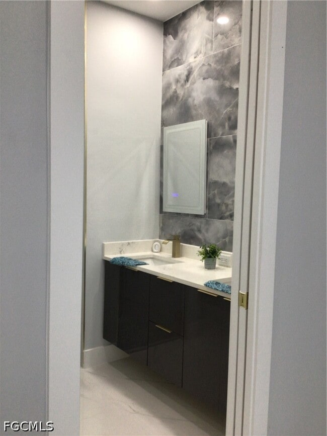 Building Photo - 3311 42nd St SW