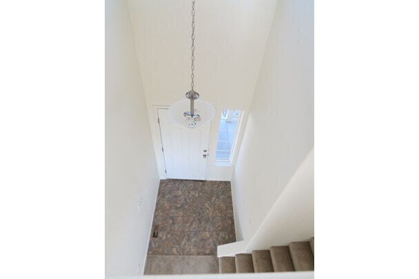 Building Photo - Spacious 3 Bed, 2 1/2 Bath in Berthoud