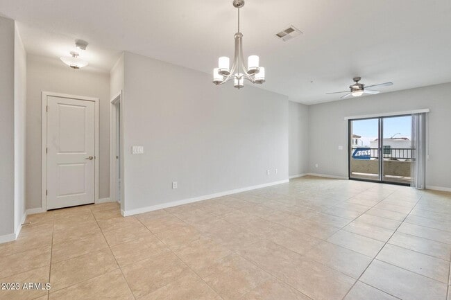 Building Photo - 2511 W Queen Creek Rd