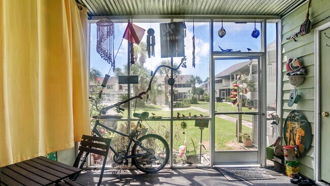 Building Photo - 155 Misty Cove