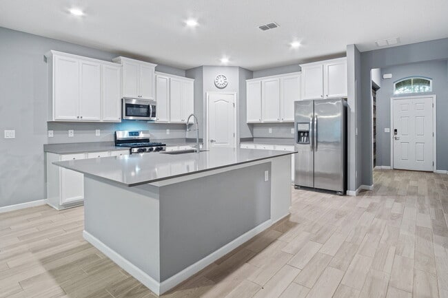 Building Photo - 4 Bedroom Home with Office in Windward Ran...