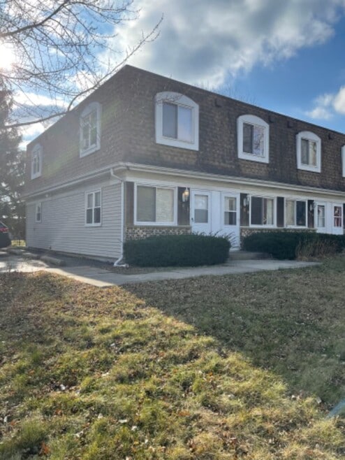 Building Photo - 506 W Washington Ave