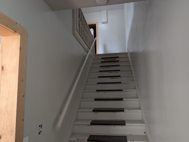Building Photo - 1725 Hughitt Ave