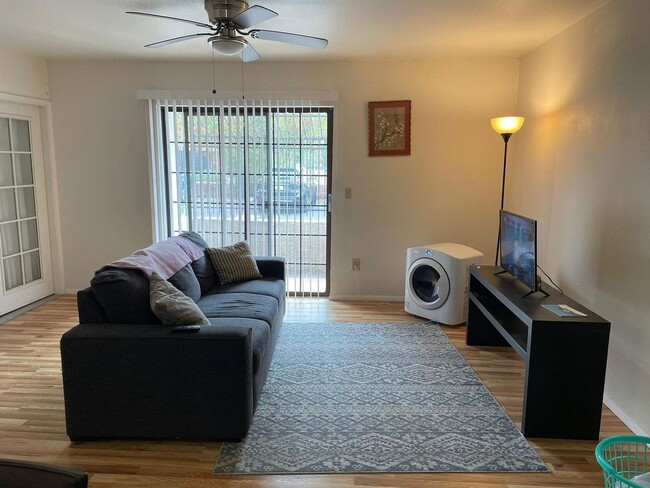 Primary Photo - 2 Bedroom Condo in Phoenix