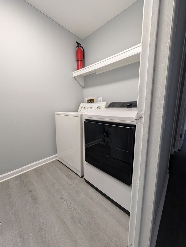 Building Photo - Beautiful 2 Bedroom Condo in Canton