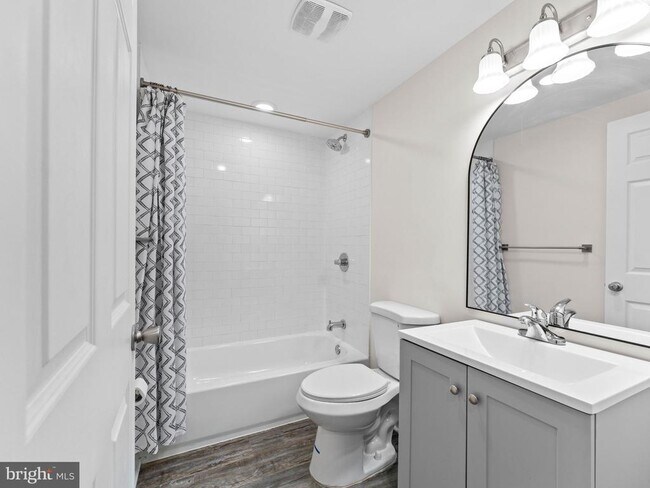 Building Photo - 1923 N 20th St