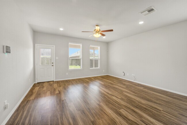 Building Photo - 8506 Lagosta Ln