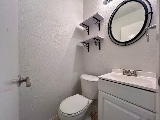 Building Photo - 8800 Clearbrook Trail