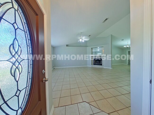 Building Photo - 5103 Terra Lake Cir