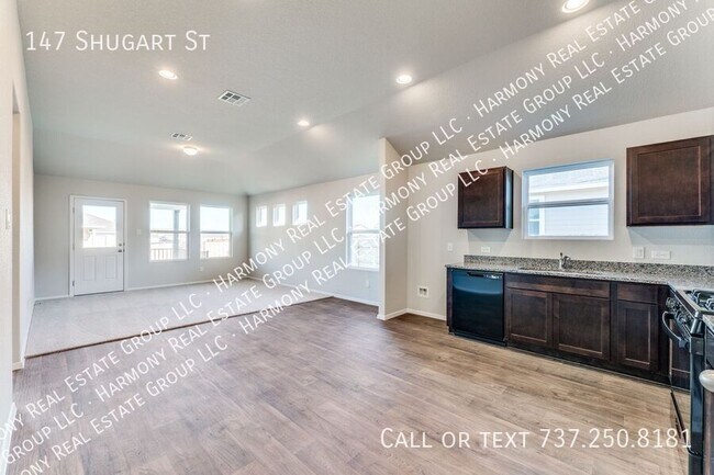 Building Photo - 147 Shugart St