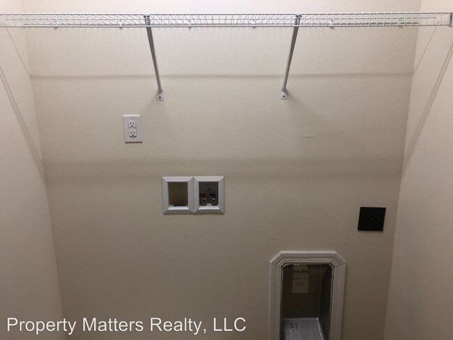 Building Photo - 4 br, 2.5 bath House - 1624 Allegheny Drive