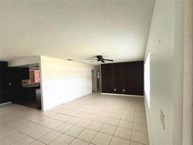 Building Photo - 1449 Woffington Ave