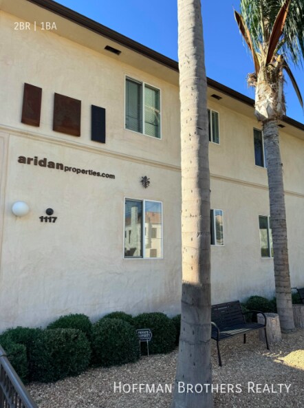 Building Photo - 1119 Cochran Ave