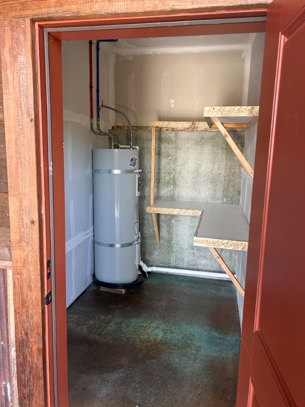 Building Photo - 6232-6233 Three Needles Ln