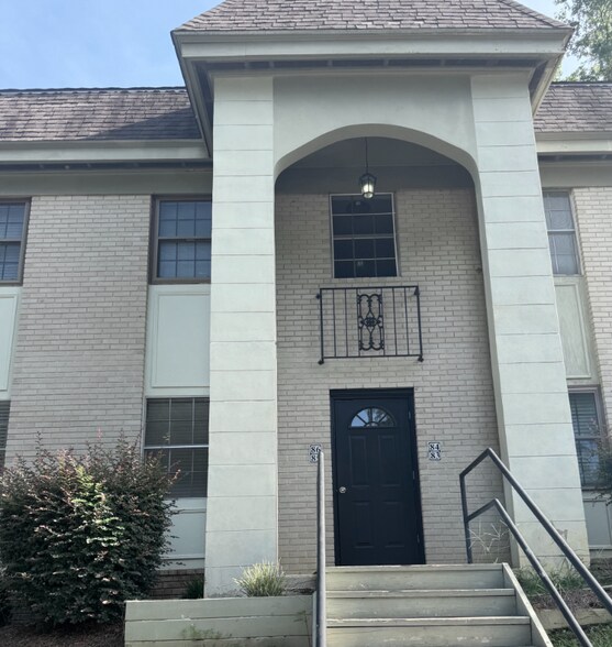 Building Photo - 1951 N Meridian Rd