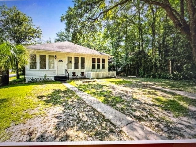 Parking - 252 Tuttle Ave