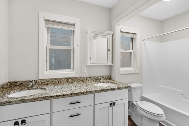 Building Photo - 4406-1 Nicollet Ave