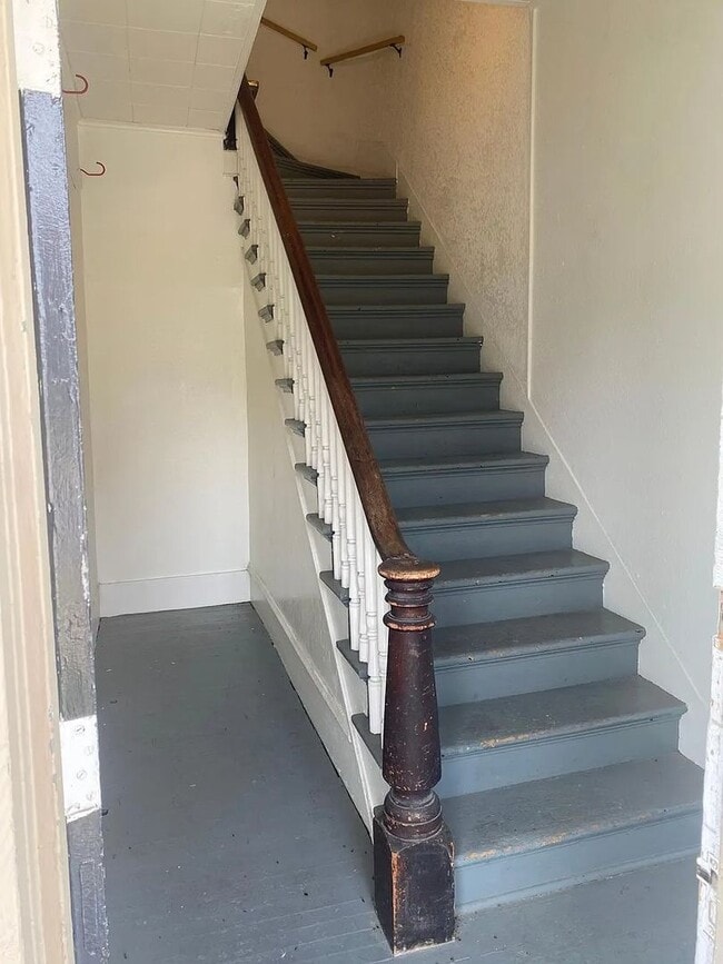 Building Photo - 404 S Marion St