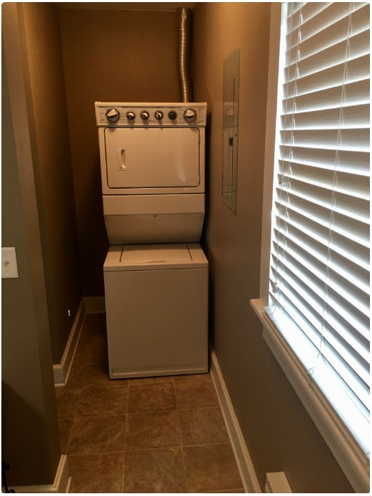 In-Unit Laundry - 1233 46th St