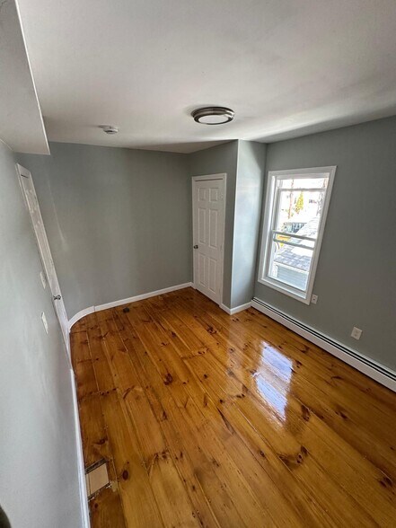 Building Photo - 80 5th Ave